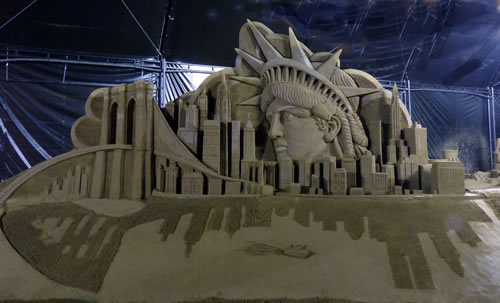 Statue of Liberty and the New York Skyline sand Sculpture by Jamie Wardley.  All part of the sand sculpture festival by the WSSA in Bogota Colombia.  