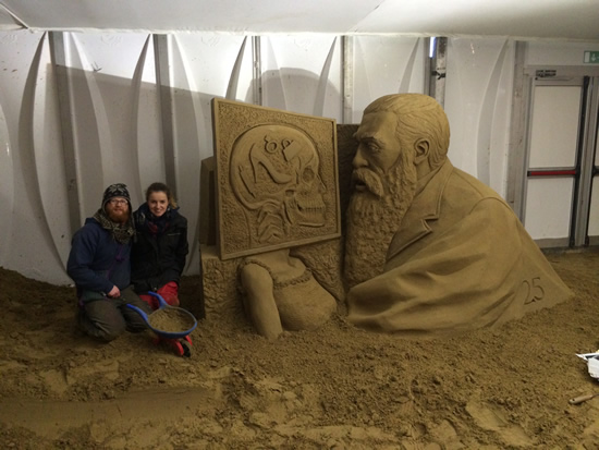 Jamie and Claire sand sculpture