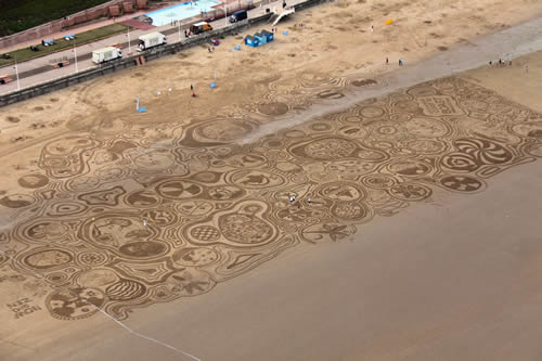 sand drawing bridlington