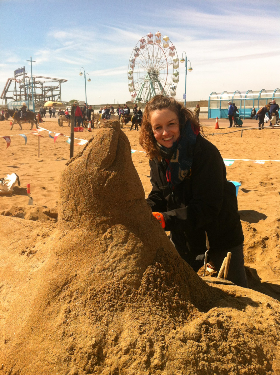 Sand sculptor Claire Jamieson, begins work on her sculpture