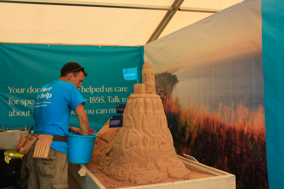Tom, professional sand sculptor at Countryfile Live