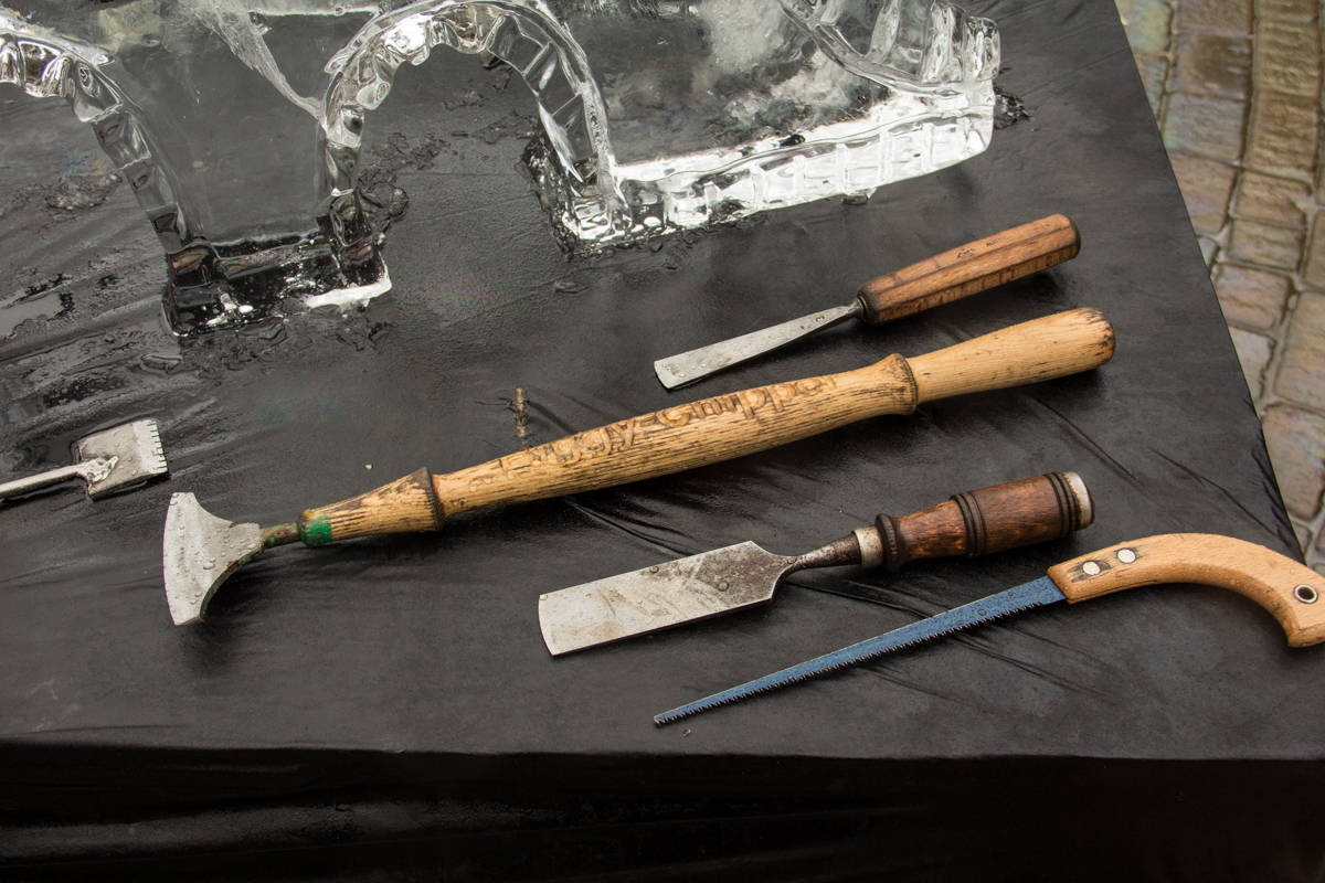 Ice carving tools for workshops