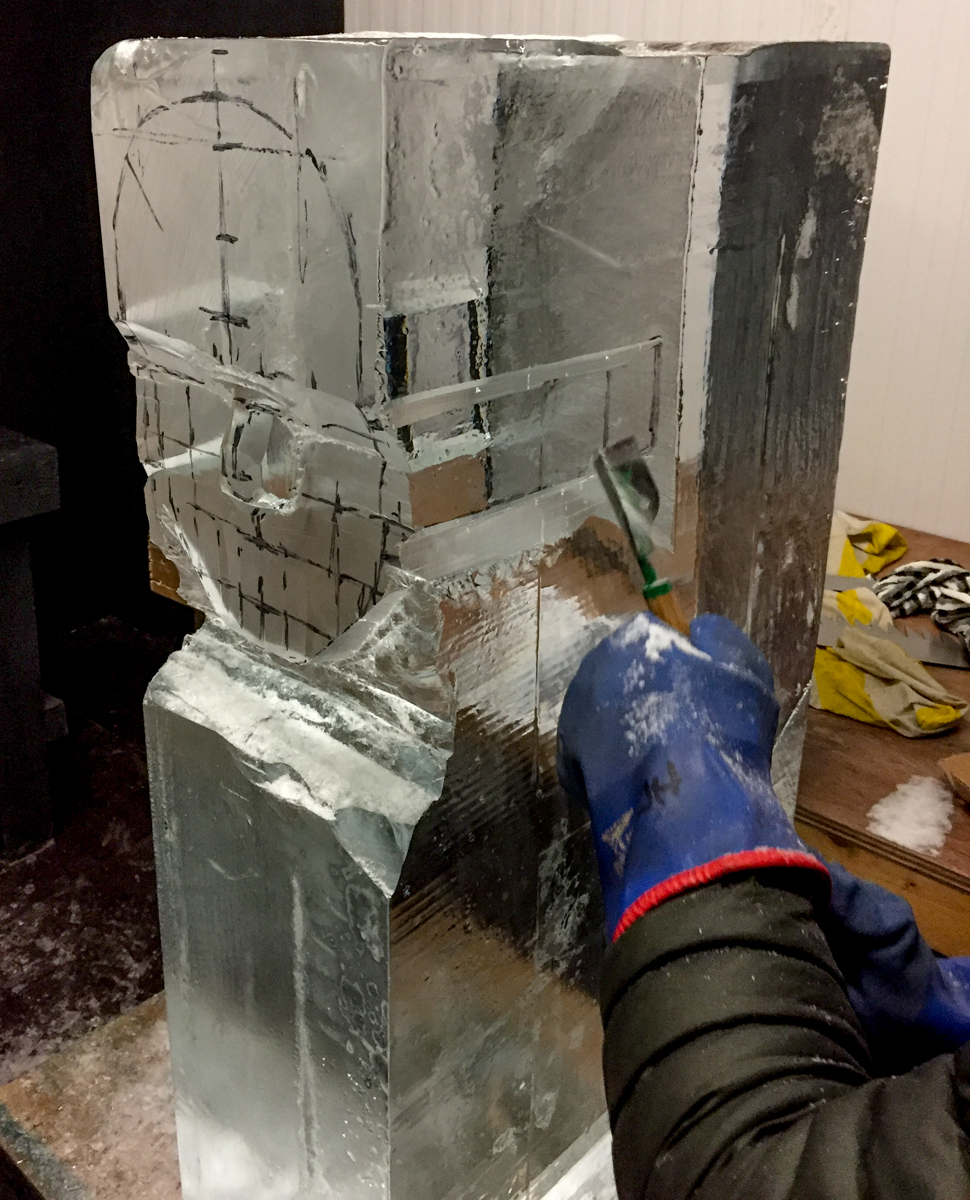 Ice_sculpture_experience_day_intensive_course_team_building