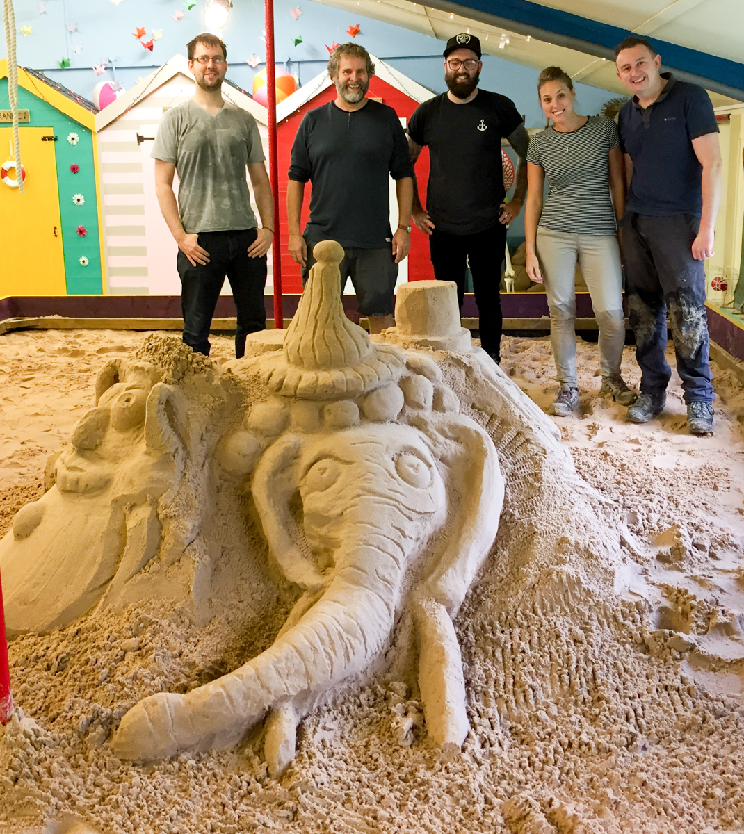 team_day_experience_Day_sand_Sculpture_taster_Session