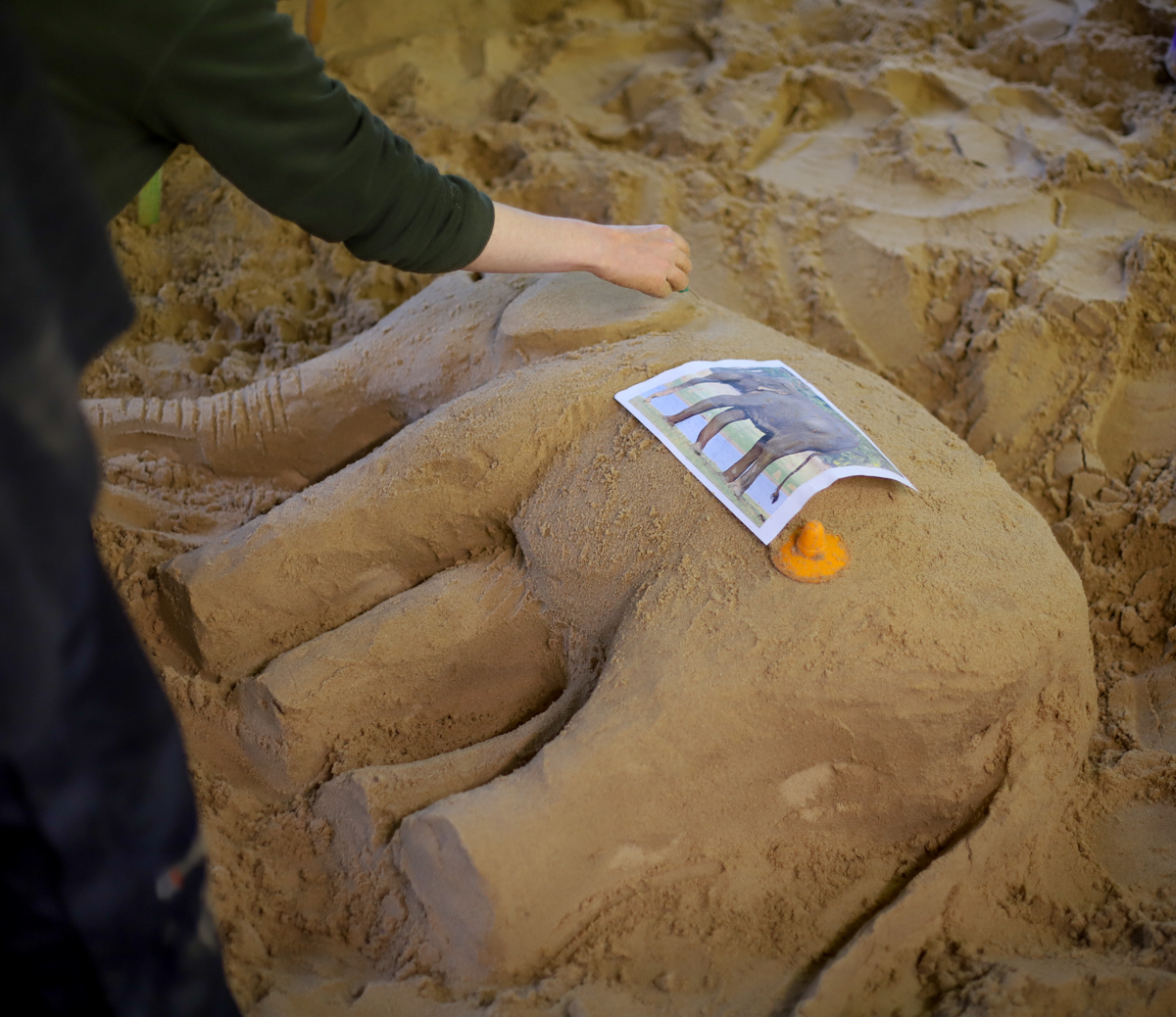 learn sand sculpture