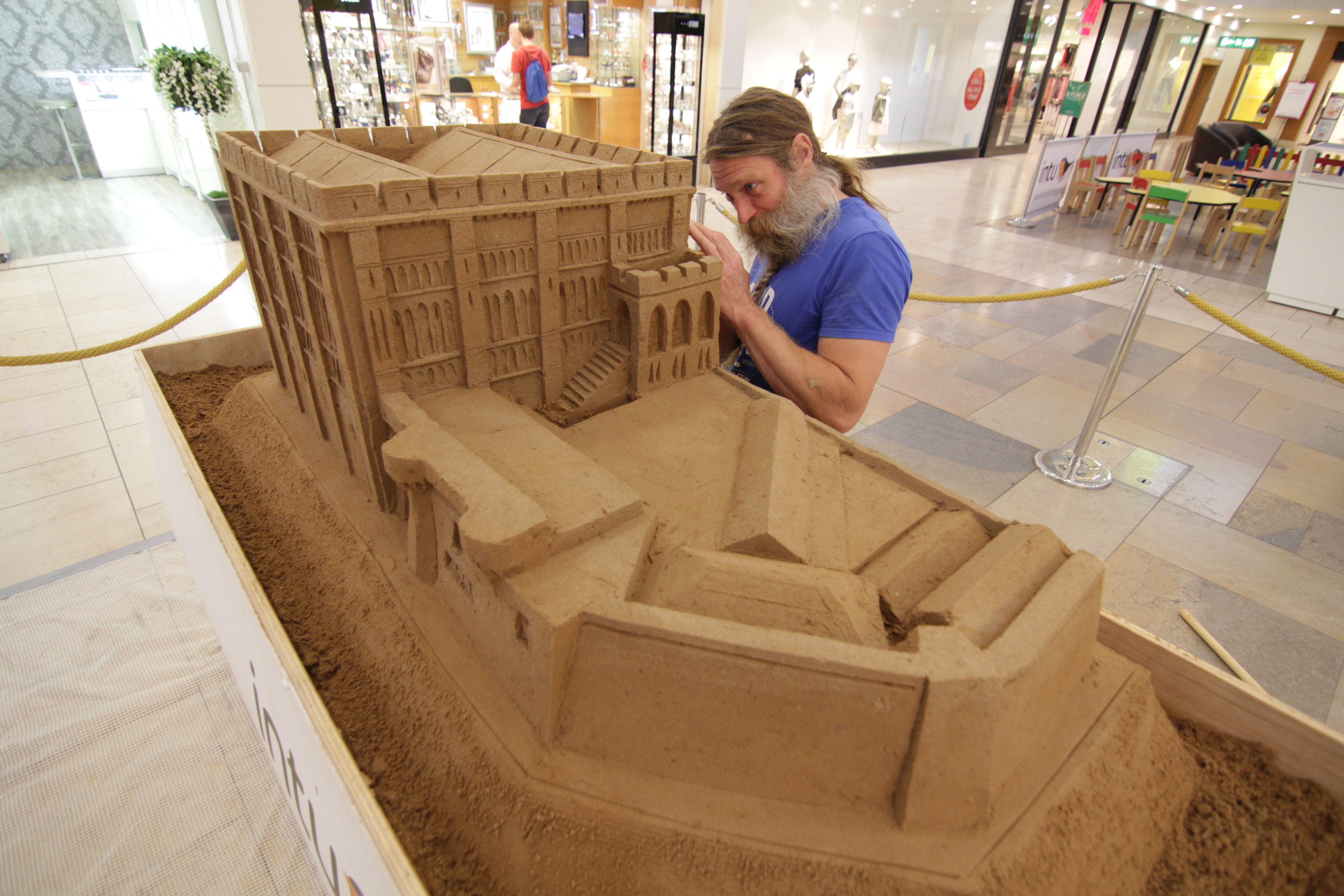 sand carving intu shopping centre norwich