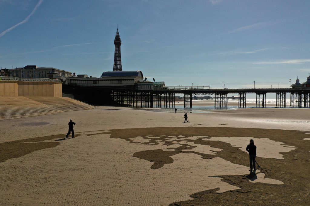 sand drawing uk Blackpool tower
