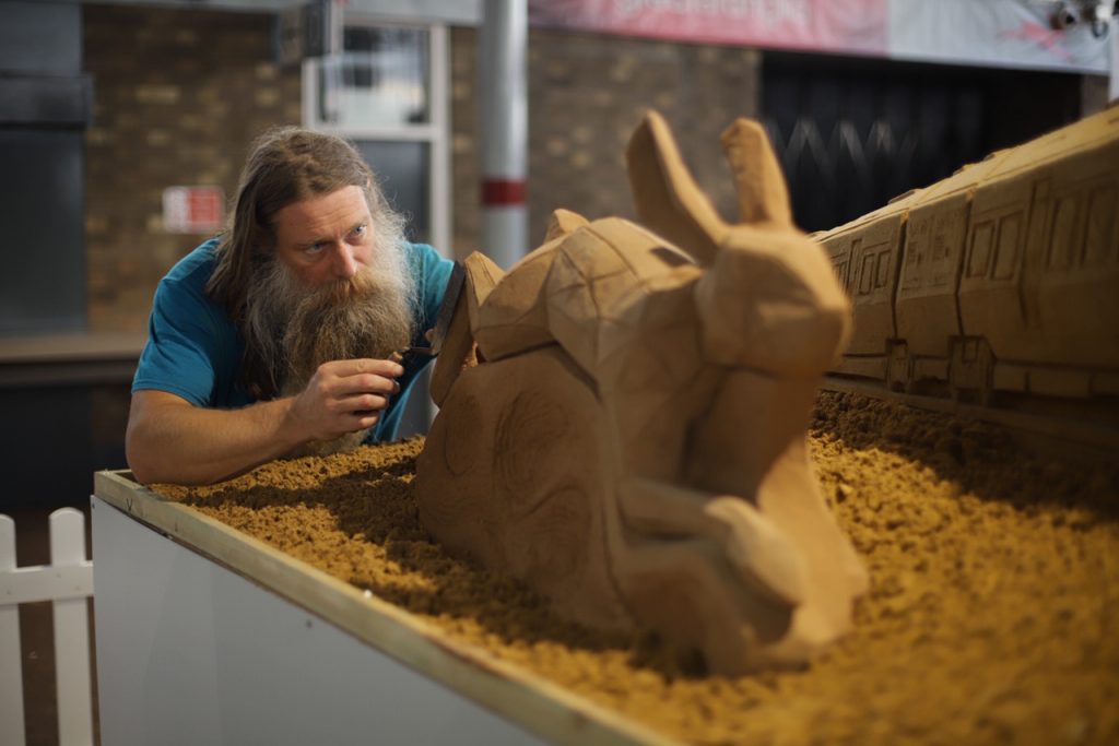sand sculpture rabbit