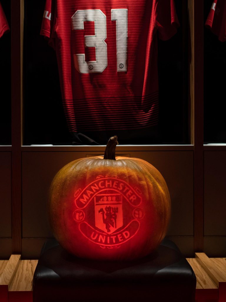 pumpkin carving manchester united