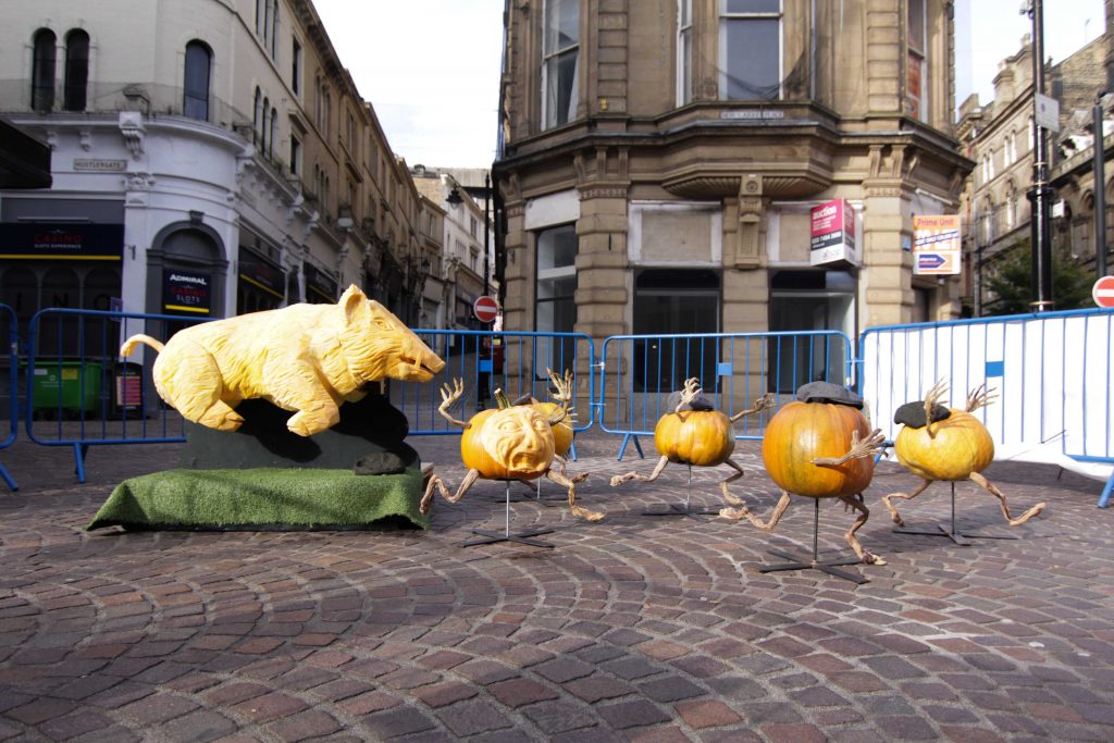 3d pumpkin sculpture uk
