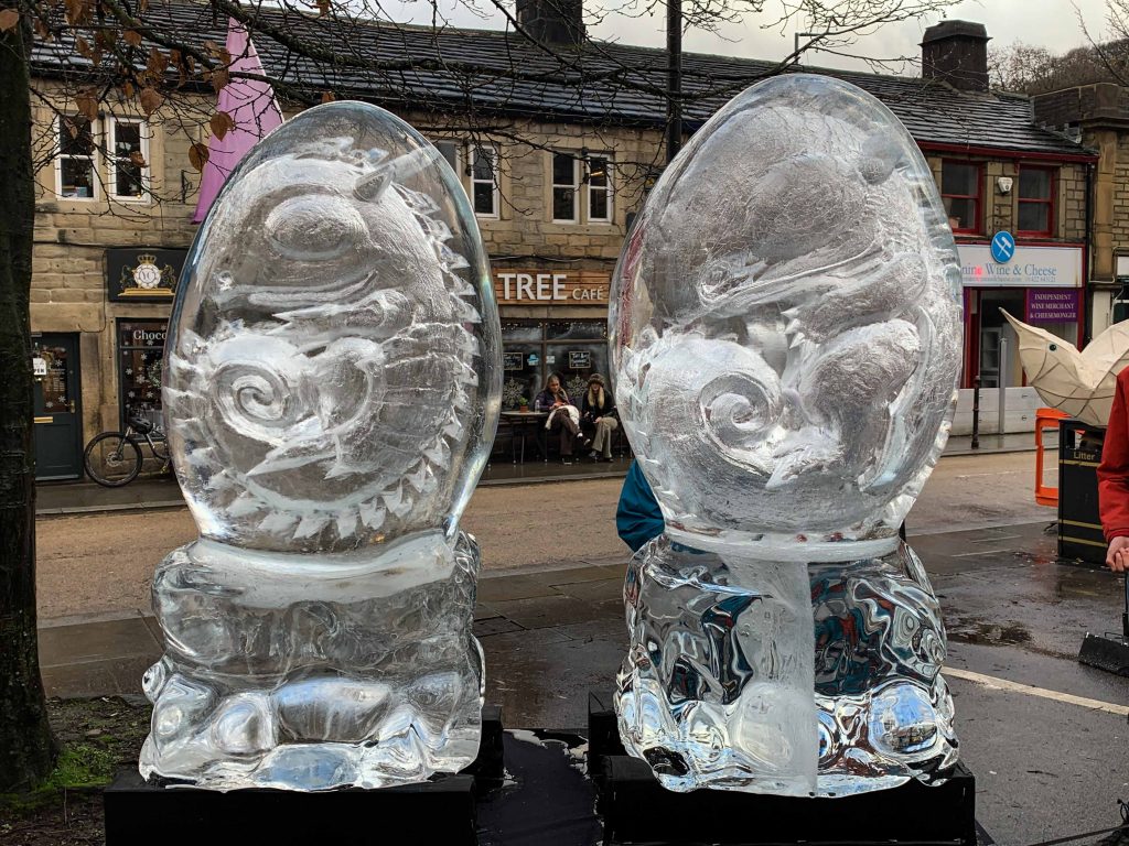 carved_ice_sculptures_yorkshire