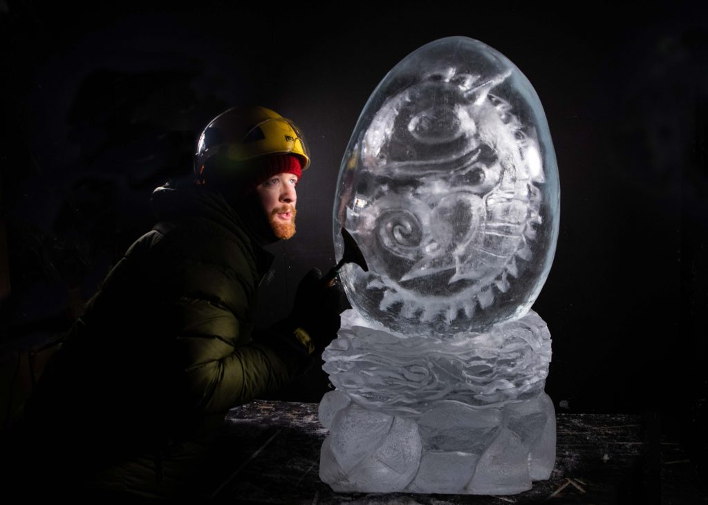 ice_carving_uk